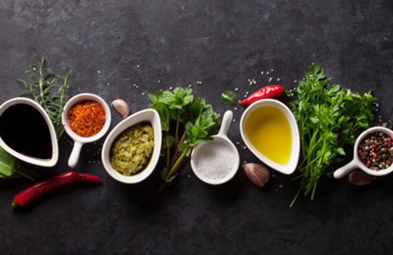 Öl, Essig, Gewürze & Saucen